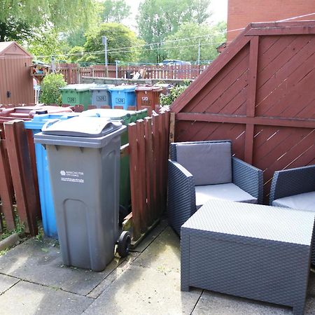 Cosy 2 Bed With Parking Near Piccadilly, Etihad Stadium And Coop Live Sleeps Up To 5 Villa Mánchester Exterior foto