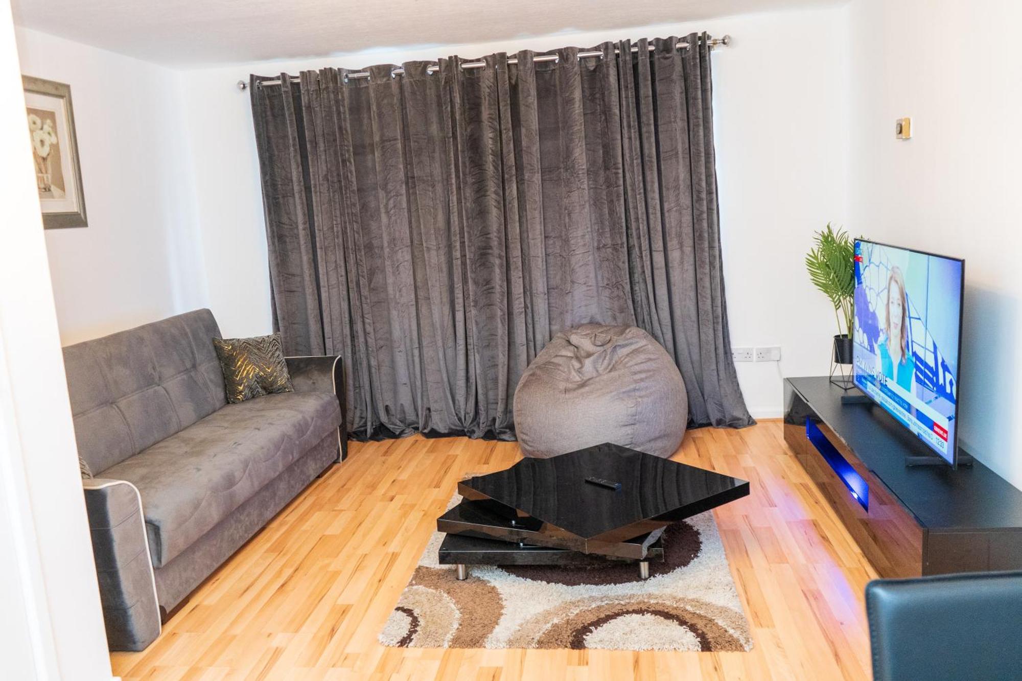 Cosy 2 Bed With Parking Near Piccadilly, Etihad Stadium And Coop Live Sleeps Up To 5 Villa Mánchester Exterior foto