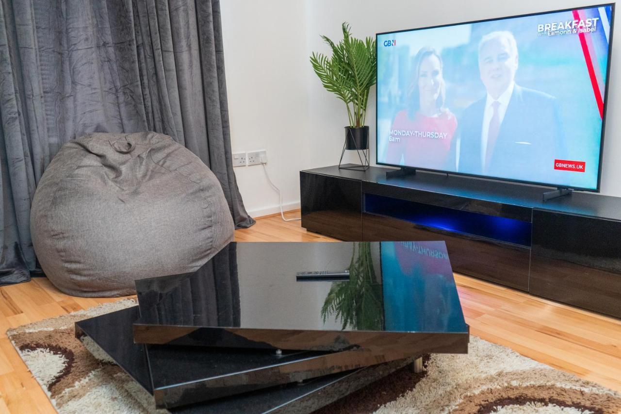 Cosy 2 Bed With Parking Near Piccadilly, Etihad Stadium And Coop Live Sleeps Up To 5 Villa Mánchester Exterior foto