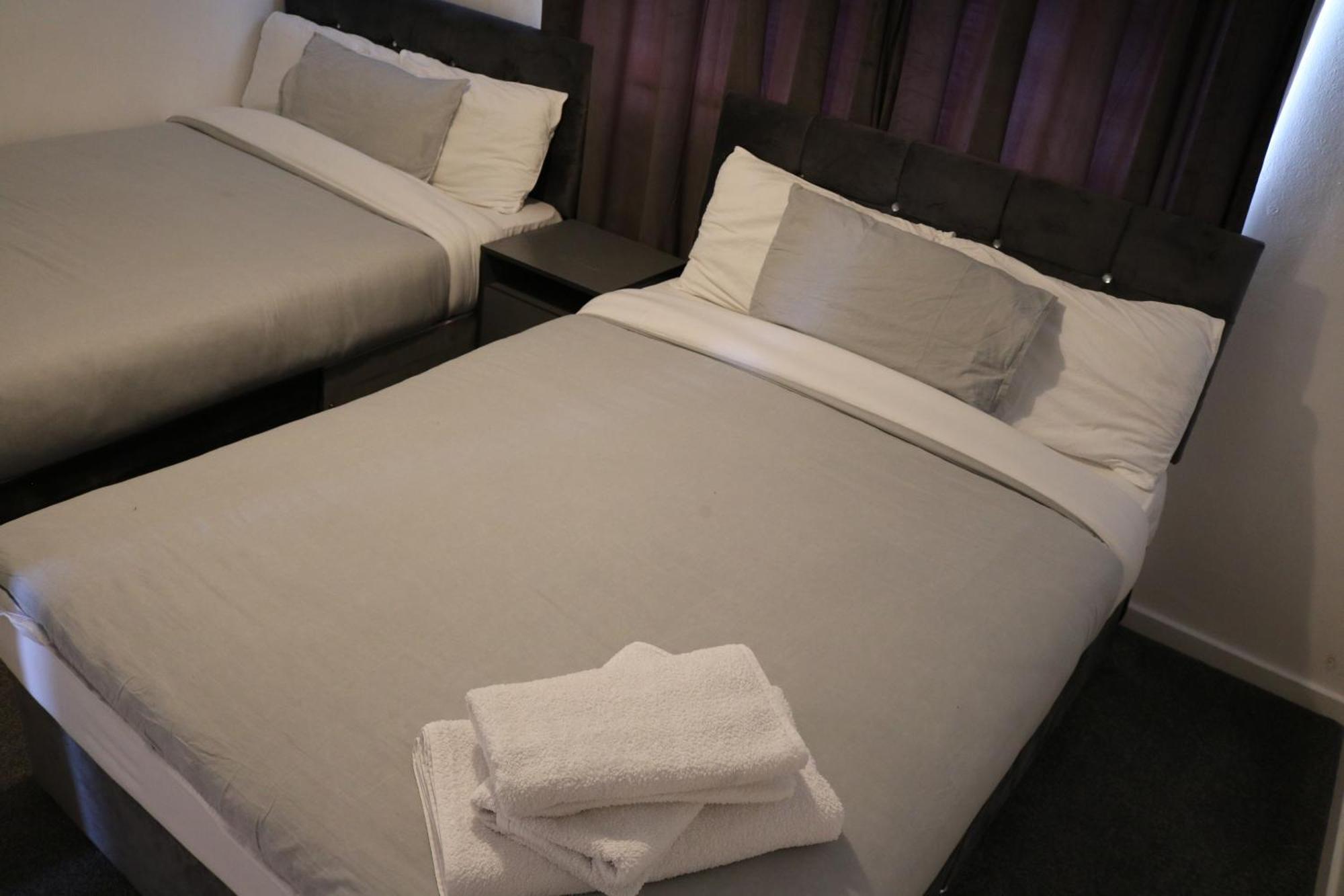 Cosy 2 Bed With Parking Near Piccadilly, Etihad Stadium And Coop Live Sleeps Up To 5 Villa Mánchester Exterior foto