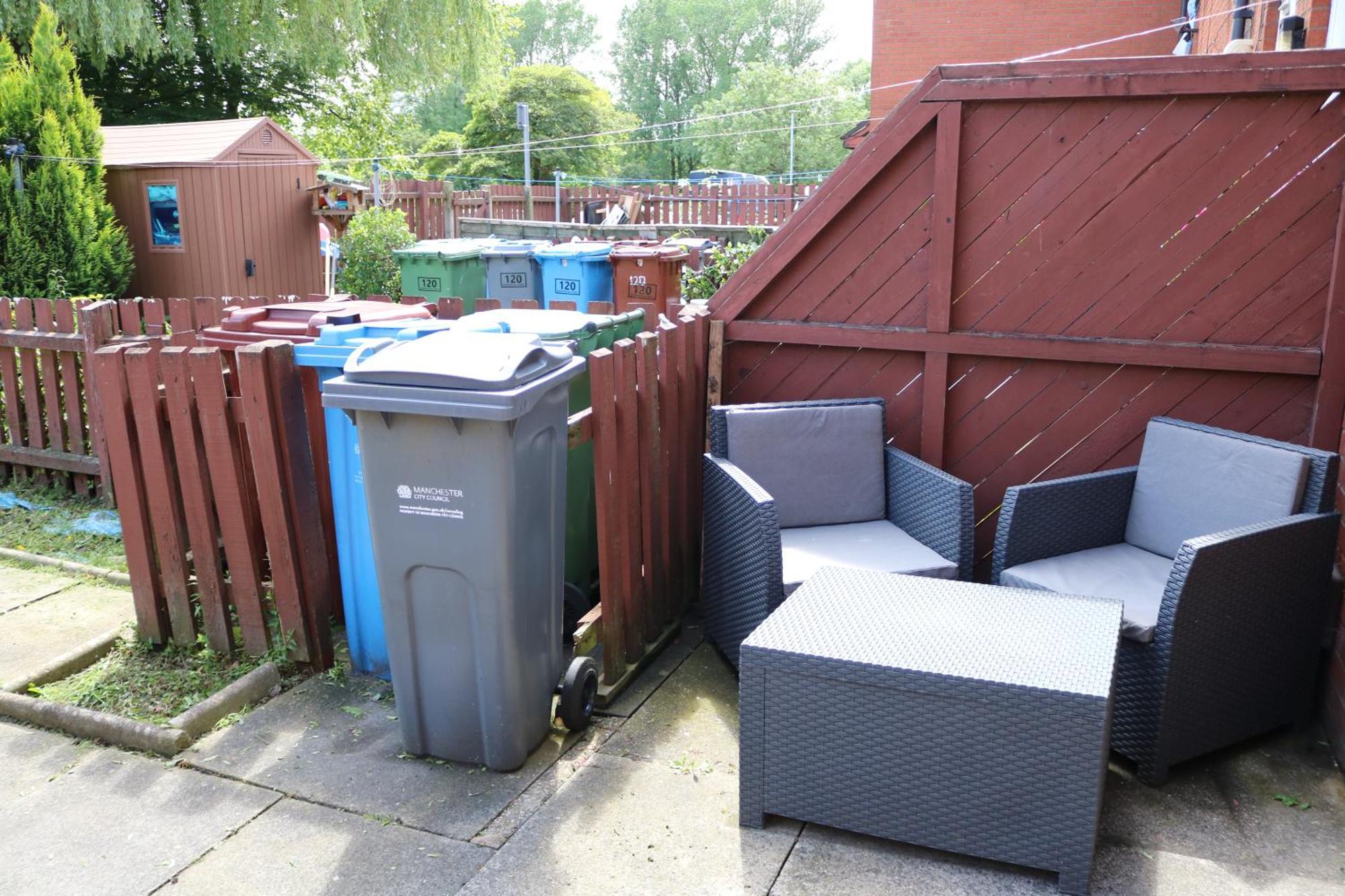 Cosy 2 Bed With Parking Near Piccadilly, Etihad Stadium And Coop Live Sleeps Up To 5 Villa Mánchester Exterior foto
